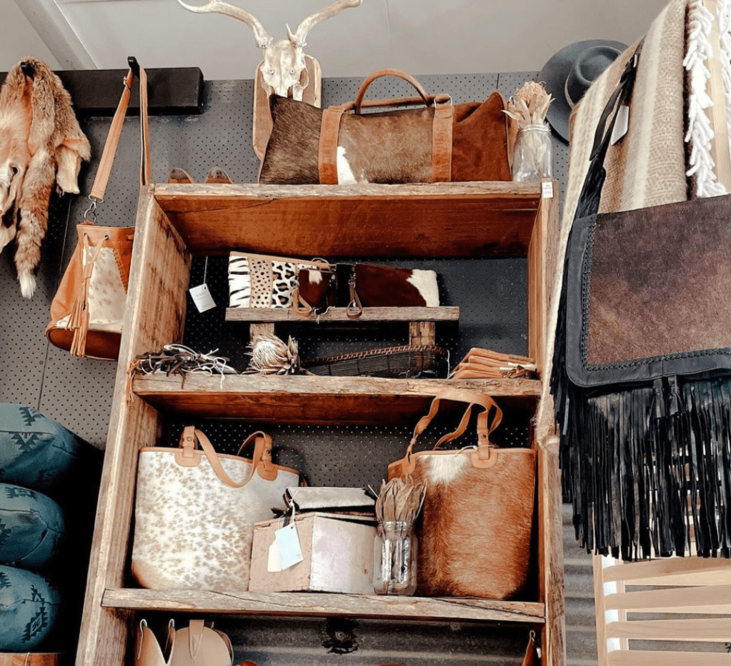 Snowy Mountains Gift&nbsp;Guide